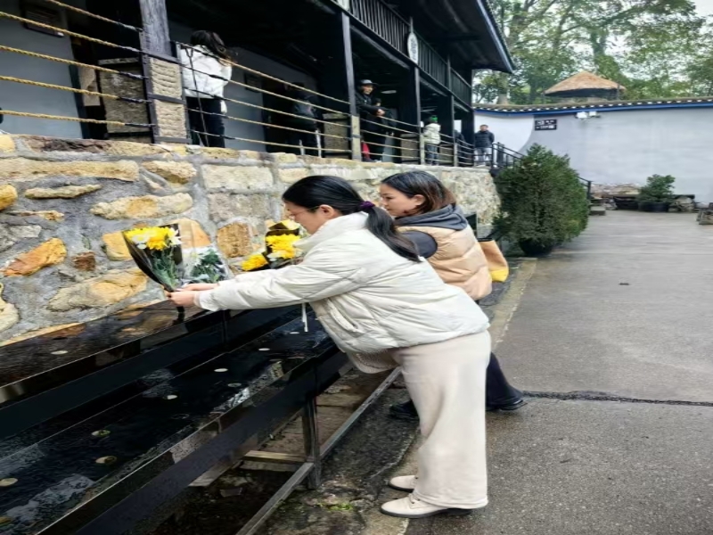 sUtm_1733876650030038961.jpg 02.jpg